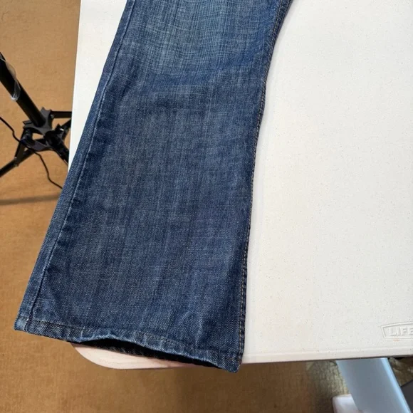 Perry Ellis Men's Denim Jeans - Picture 2 of 14